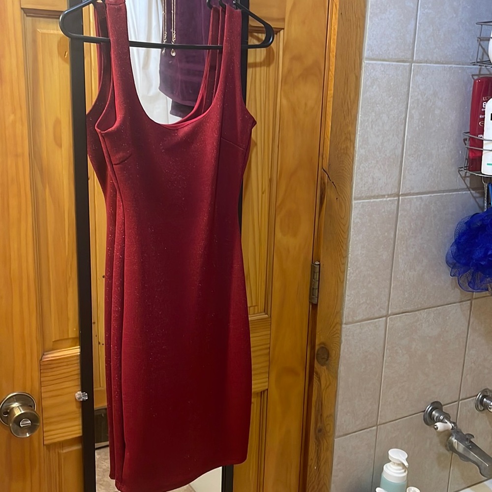 Very pretty red dress